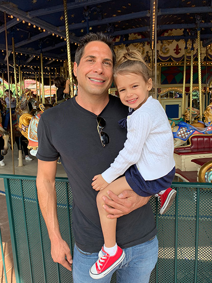 Alexandria-Francis-with-dad-at-the-rides